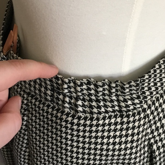 🎉 Vintage Houndstooth Pencil Skirt with Pockets - Picture 4 of 8